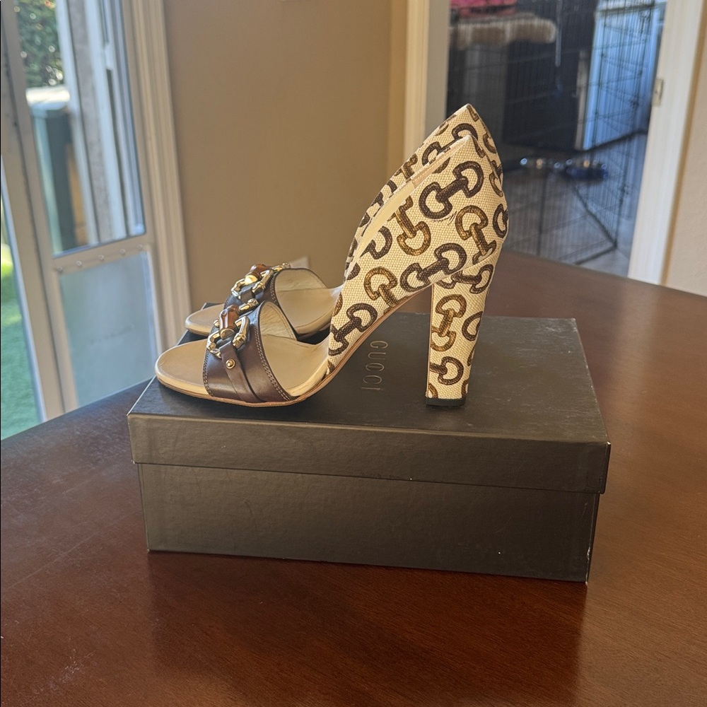 NEW AUTHENTIC GUCCI BAMBOO HEELS WITH BOX